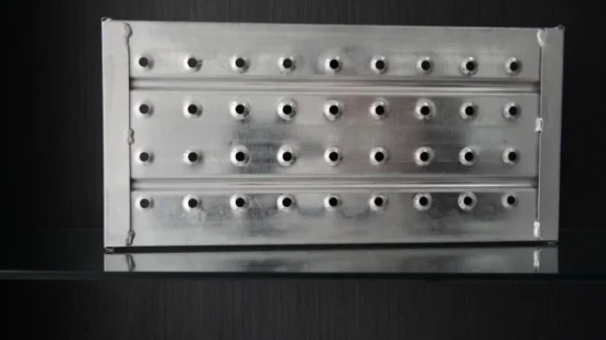 BS1139 210mm 240mm Gi Plank Andaime Placa de aço Metal Palnk Prancha de aço Walk Board Plataforma de aço Deck de metal Passarela Prancha de metal com gancho para construção